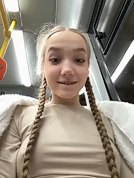 Snapshot of bambi_lu chatting on October 31, 4:30 pm bambi lu online show from October 31, 4:30 pm