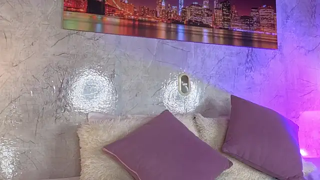 zaraquiinn online show from February 18, 2:24 pm