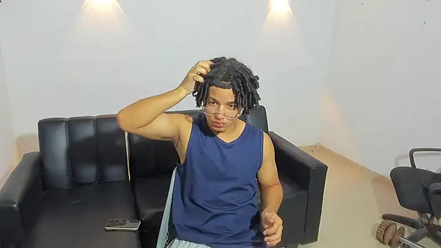 Snapshot of samxx_muscle chatting on May 14, 12:56 pm samxx muscle online show from May 14, 12:56 pm