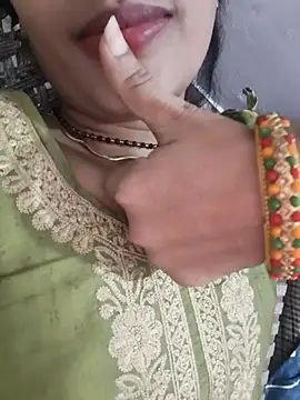 Eshwari Chopra online show from July 10, 1:10 am