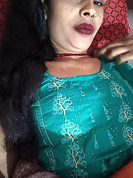 Eshna Dabral online show from October 30, 3:35 pm