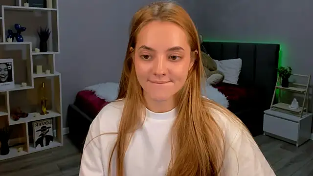 MelanieAlves online show from November 12, 6:41 pm