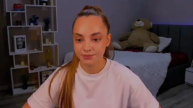 MelanieAlves online show from November 22, 12:37 pm