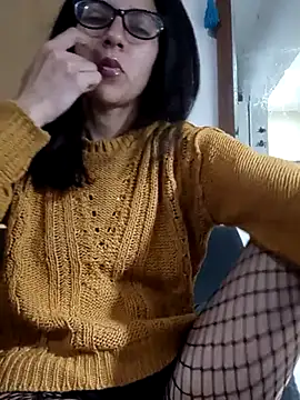 Snapshot of Camilitah chatting on November 4, 2:49 pm Camilitah online show from November 4, 2:49 pm