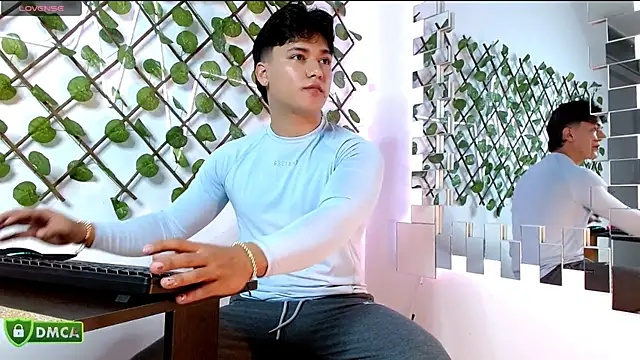 THE LITTLE LIAM online show from March 22, 10:13 pm