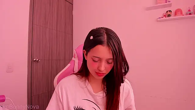 ImBunnyNova online show from May 22, 6:13 pm