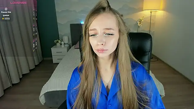 Snapshot of Amy_Waynee chatting on September 22, 6:32 pm Amy Waynee online show from September 22, 6:32 pm