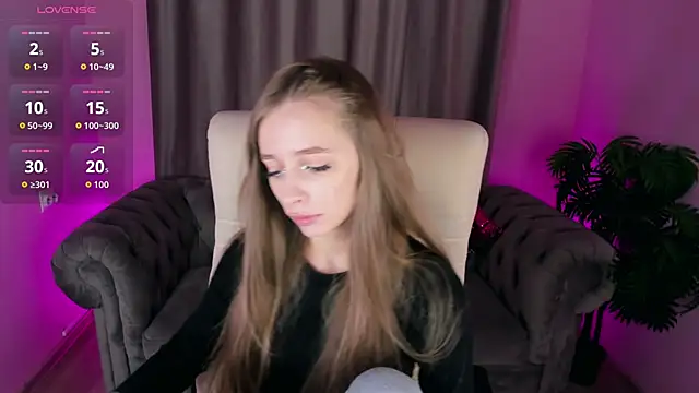 Snapshot of Amy_Waynee chatting on October 1, 6:03 pm Amy Waynee online show from October 1, 6:03 pm