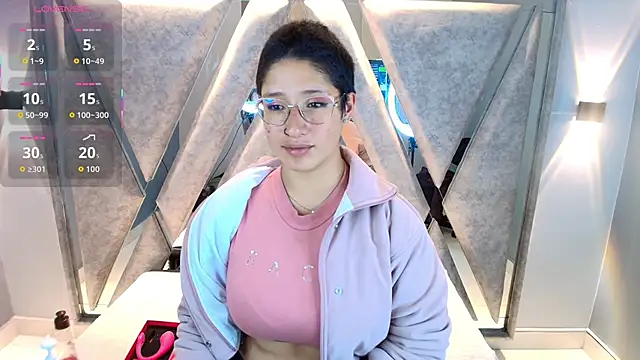 Snapshot of Elaine87_ chatting on October 28, 7:38 pm Elaine87 online show from October 28, 7:38 pm