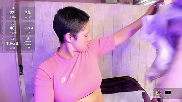 Snapshot of Elaine87_ chatting on October 29, 8:43 pm Elaine87 online show from October 29, 8:43 pm