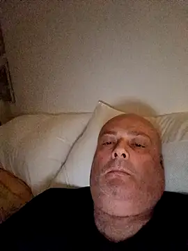 Alexis Bull online show from March 19, 11:47 pm