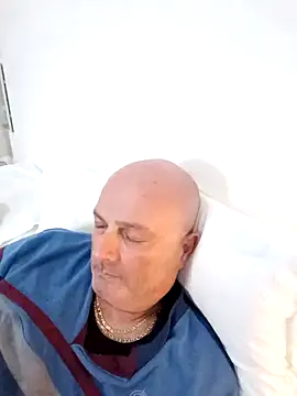 Alexis Bull online show from October 6, 9:23 pm