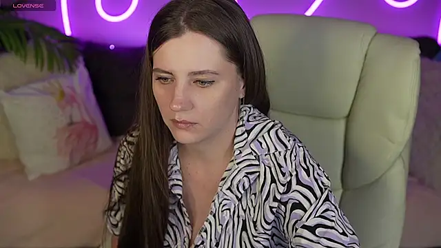 Snapshot of ValeryMurr chatting on October 14, 6:52 pm ValeryMurr online show from October 14, 6:52 pm