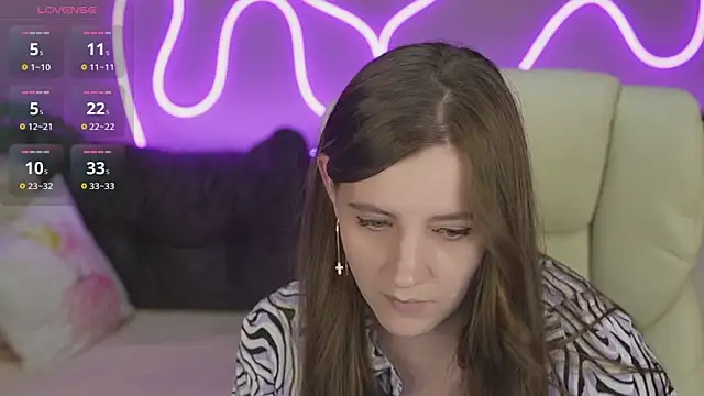 Snapshot of ValeryMurr chatting on November 2, 9:33 am ValeryMurr online show from November 2, 9:33 am