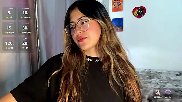 Snapshot of emma__bell_ chatting on September 10, 7:36 pm emma  bell  online show from September 10, 7:36 pm