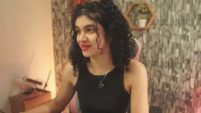 bonniie 98  online show from July 18, 3:16 pm