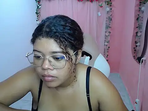 Snapshot of natalietits1 chatting on October 10, 3:55 pm natalietits1 online show from October 10, 3:55 pm