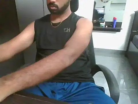 lovelyakash69 online show from March 12, 6:19 am