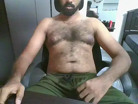 lovelyakash69 online show from May 1, 7:35 am