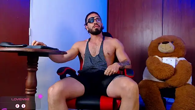 Snapshot of pirata_fitness chatting on September 14, 8:35 am pirata fitness online show from September 14, 8:35 am