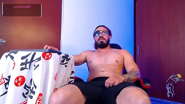 Snapshot of pirata_fitness chatting on July 17, 2:34 pm pirata fitness online show from July 17, 2:34 pm