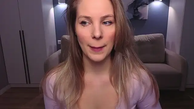 Snapshot of MelanieBennett chatting on March 11, 6:08 am MelanieBennett online show from March 11, 6:08 am