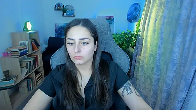 ValeriiMills online show from March 12, 9:43 pm