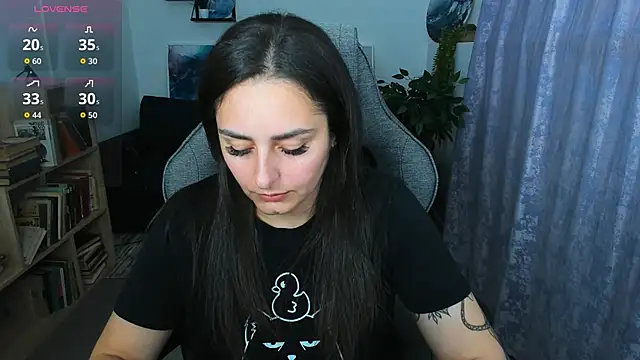 ValeriiMills online show from May 19, 10:27 pm