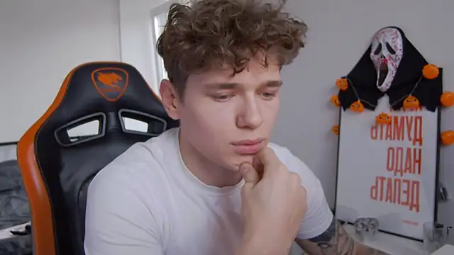 DanyDavis online show from October 29, 11:34 am