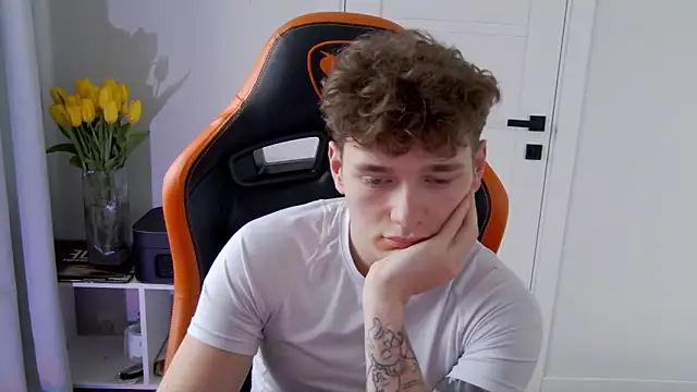 DanyDavis online show from March 11, 12:11 pm