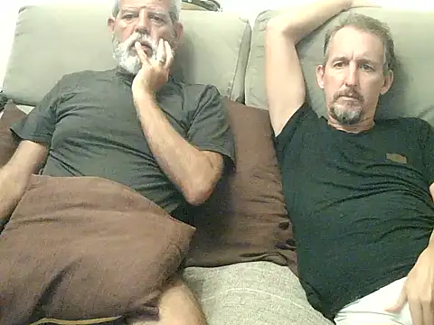 CasalcwBR online show from April 8, 10:32 pm