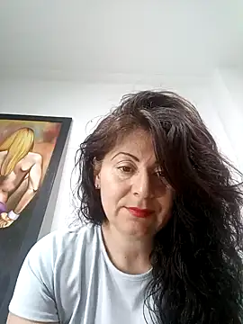 lunadicty online show from January 21, 12:46 am