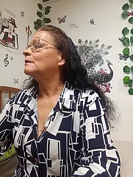 katrina perez online show from May 1, 6:23 pm