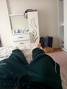 Snapshot of leona633 chatting on November 30, 12:09 pm leona633 online show from November 30, 12:09 pm