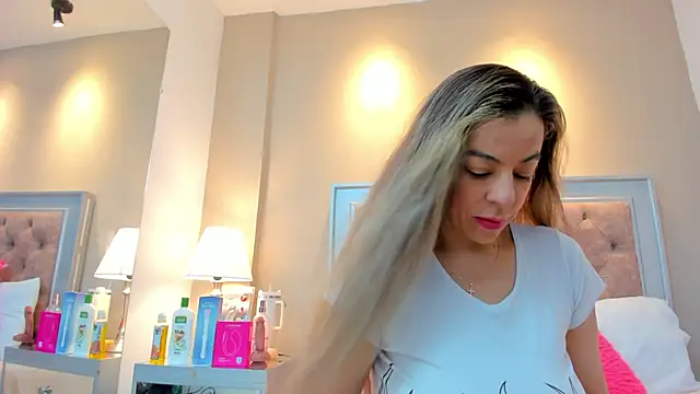 AlexaStorrm online show from November 18, 4:28 am