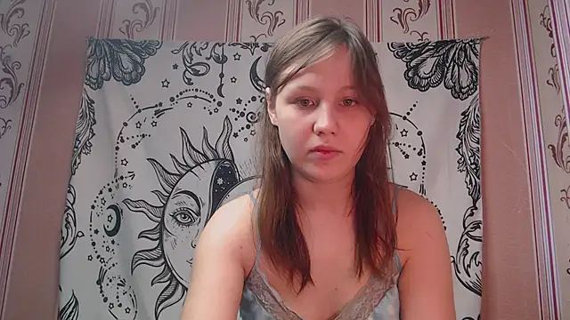 Snapshot of Thighswithspikes chatting on September 29, 9:03 am Thighswithspikes online show from September 29, 9:03 am