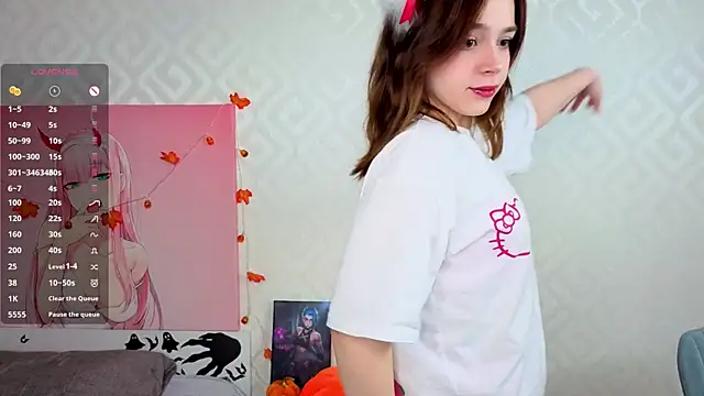 Snapshot of FancyHenley chatting on November 14, 1:37 am FancyHenley online show from November 14, 1:37 am