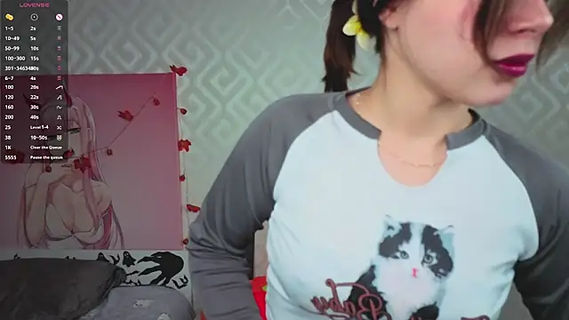 Snapshot of FancyHenley chatting on November 16, 1:22 am FancyHenley online show from November 16, 1:22 am