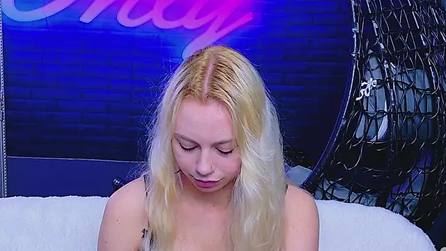 AlessiaCroft online show from April 23, 4:03 am