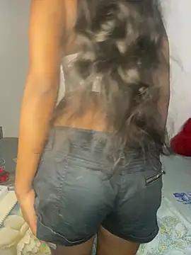 selena mia online show from February 13, 7:43 pm