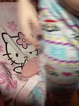 w3tkittty online show from February 8, 9:29 pm