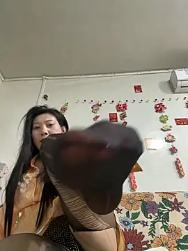 Snapshot of MeiMei99 chatting on June 13, 4:05 pm MeiMei99 online show from June 13, 4:05 pm