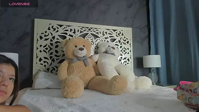 Amyblack   online show from March 10, 11:43 pm