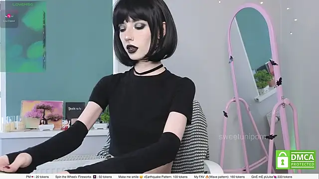sweetuniporn online show from July 12, 9:00 am