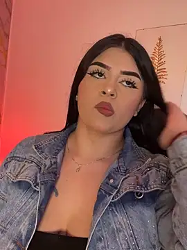 Snapshot of Kariina__69 chatting on May 6, 2:08 am Kariina 69 online show from May 6, 2:08 am