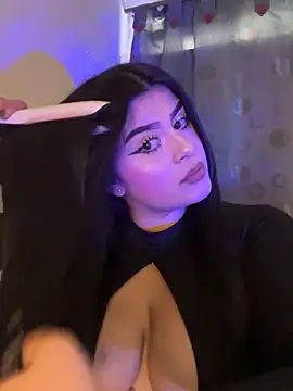 Snapshot of Kariina__69 chatting on June 6, 1:05 pm Kariina 69 online show from June 6, 1:05 pm