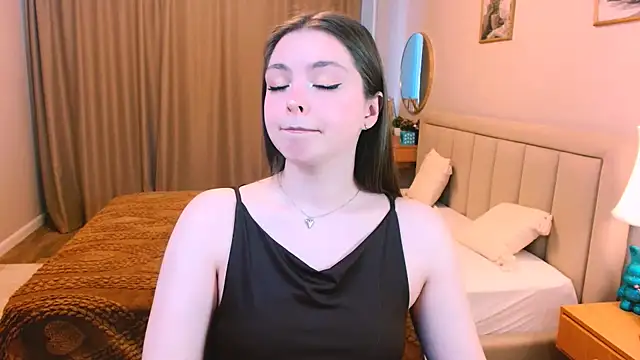 marshmallowee online show from March 18, 10:29 am