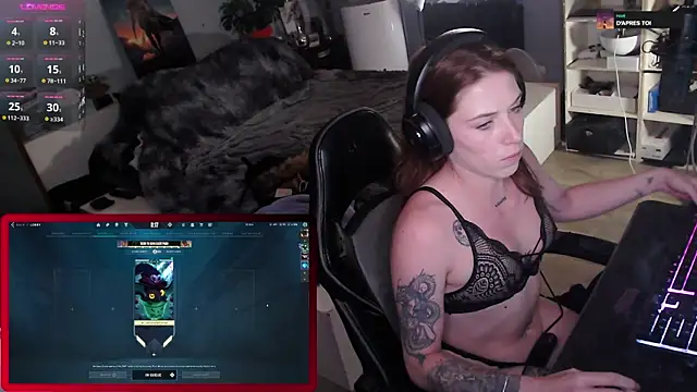 Horny Makima online show from September 23, 11:46 am