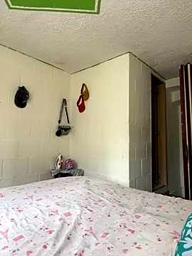 Snapshot of Baby__Otaku chatting on October 5, 6:17 pm Baby Otaku online show from October 5, 6:17 pm