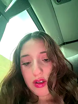 Snapshot of Baby__Otaku chatting on December 2, 9:43 pm Baby Otaku online show from December 2, 9:43 pm